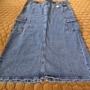 Fashion Nova: Blue Denim Jean Skirt 💥BRAND NEW